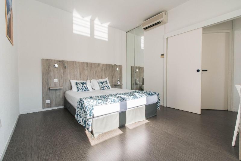 Superior Apartment image 4