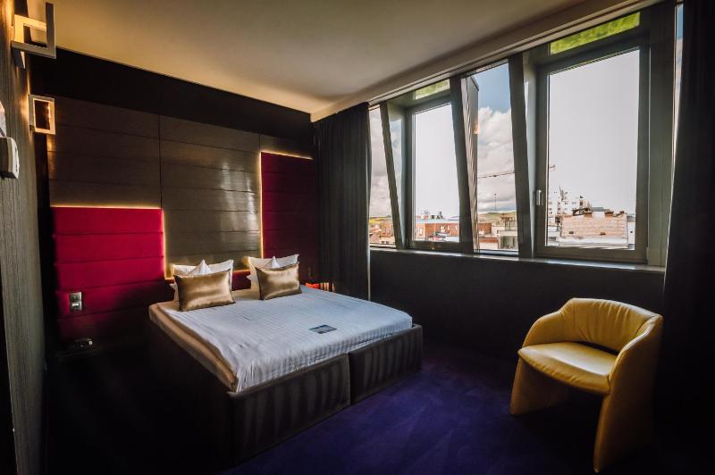 Business Double or Twin Room 4* image 4