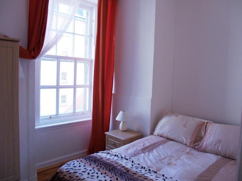 Two-Bedroom Apartment 4 image 3