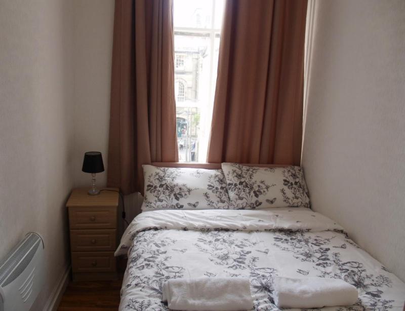 Two-Bedroom Apartment 3 image 3