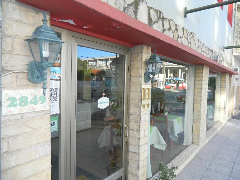 Las Heras Hotel - image 8