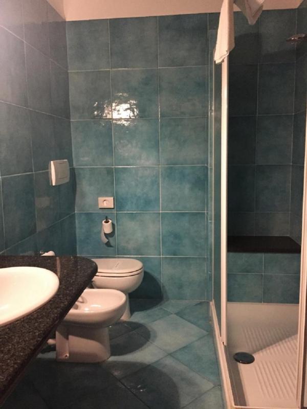 Double or Twin Room image 2