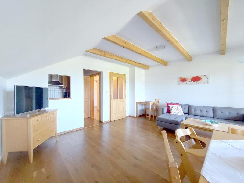 Large Two-Bedroom Apartment image 1