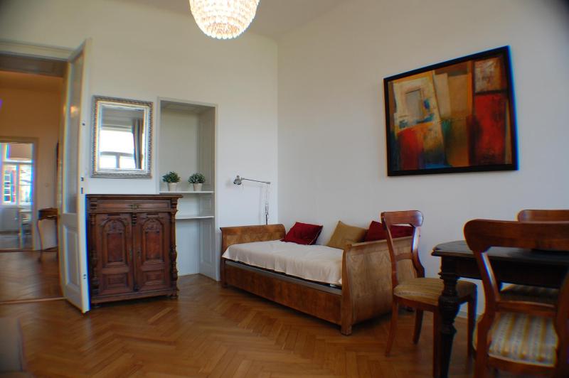 Kunsthaus Apartments - image 12