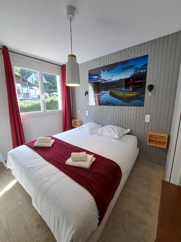 Double Room image 3