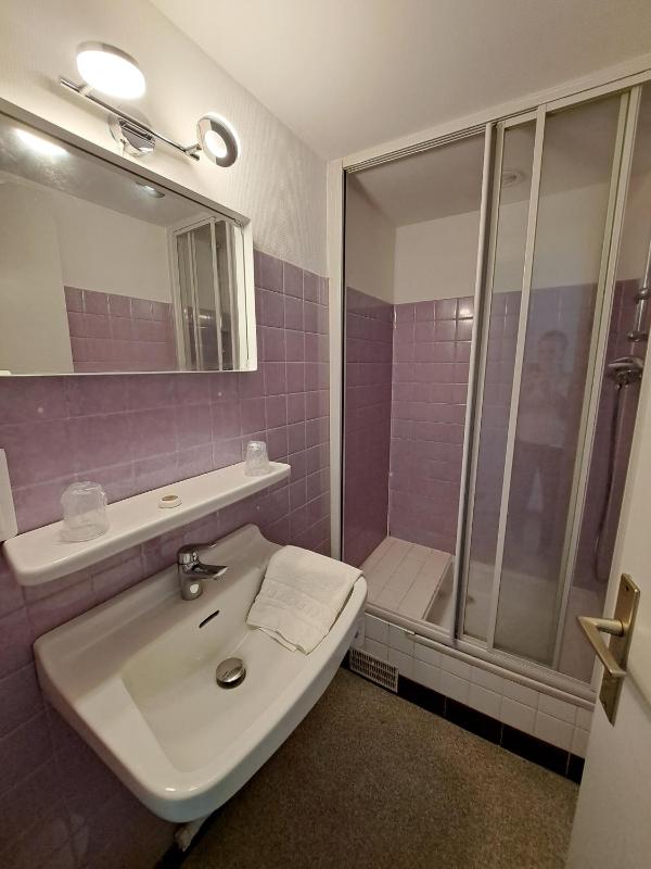 Quadruple Room image 2