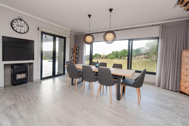 Golfers Nest. 4 Bedroom Villa. - image 8