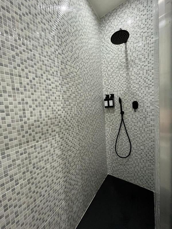 Double or Twin Room image 3