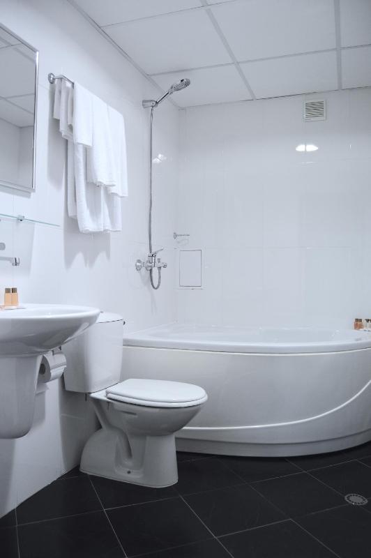 Junior Suite with Mountain View image 4