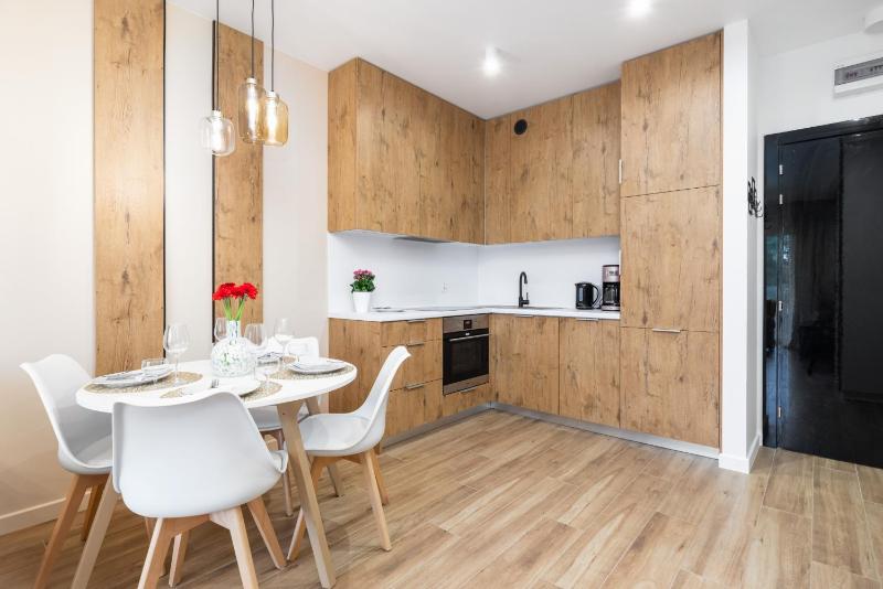 Perłowa Przystań Seaside Apartment by Noclegi Renters - image 17