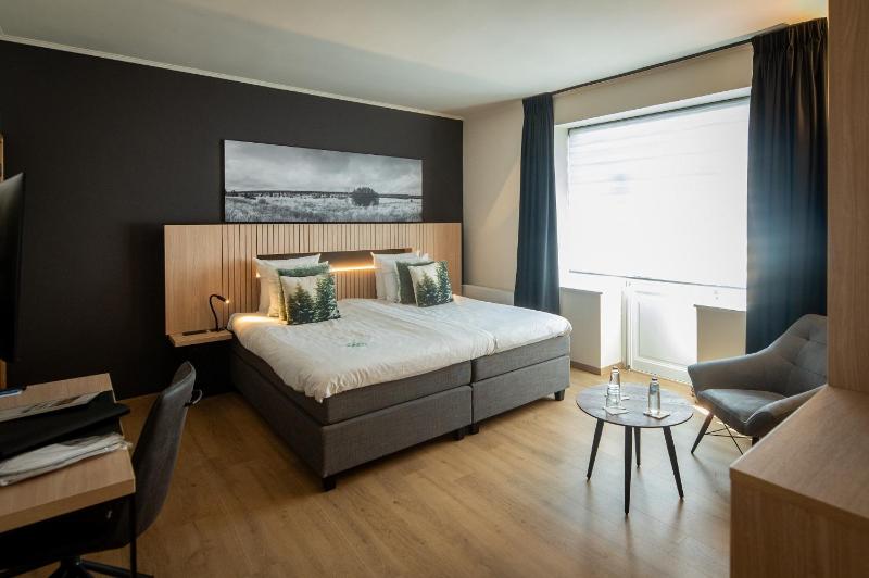 Suite - Annex Building image 4