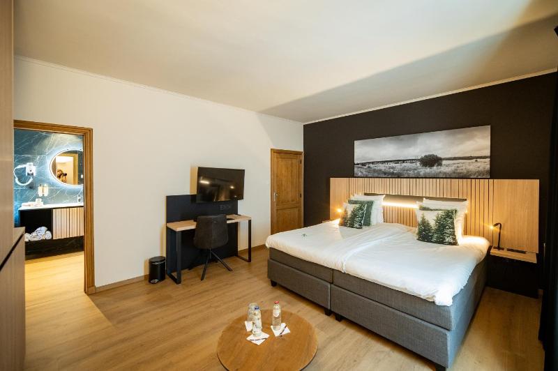 Suite - Annex Building image 3