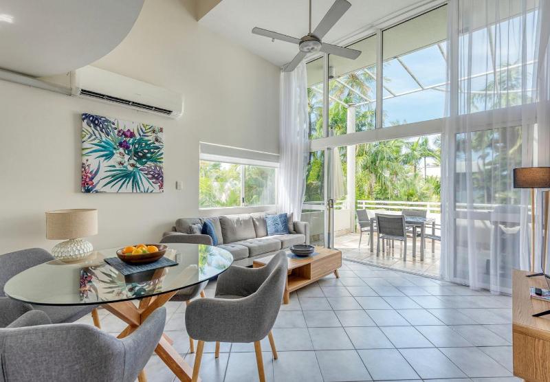 Tropical Escape - image 9