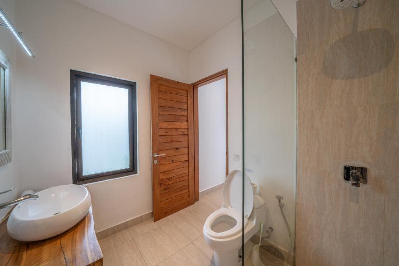 Villa Anna - Stylish 3BR Brand New Villa in Canggu - image 24