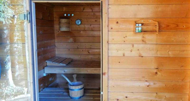 Two-Bedroom House image 4