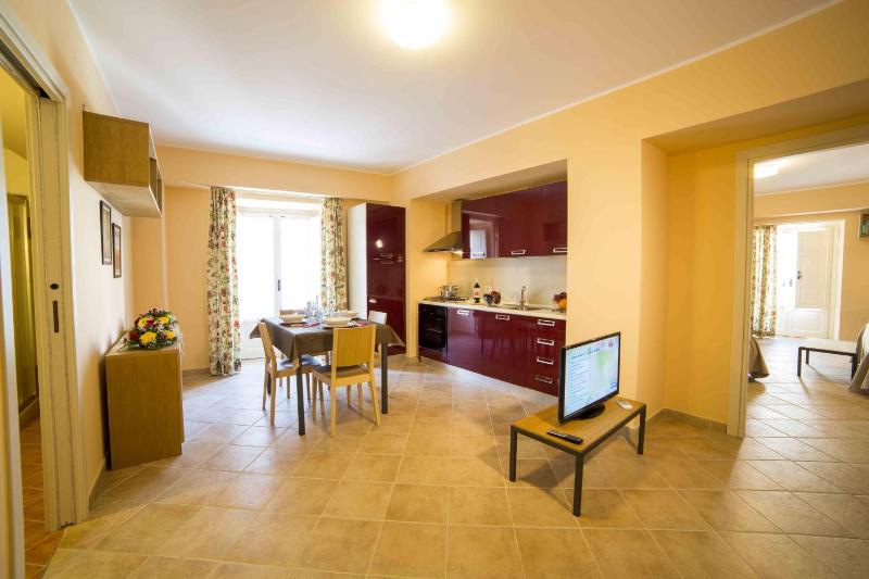 Deluxe Apartment image 2