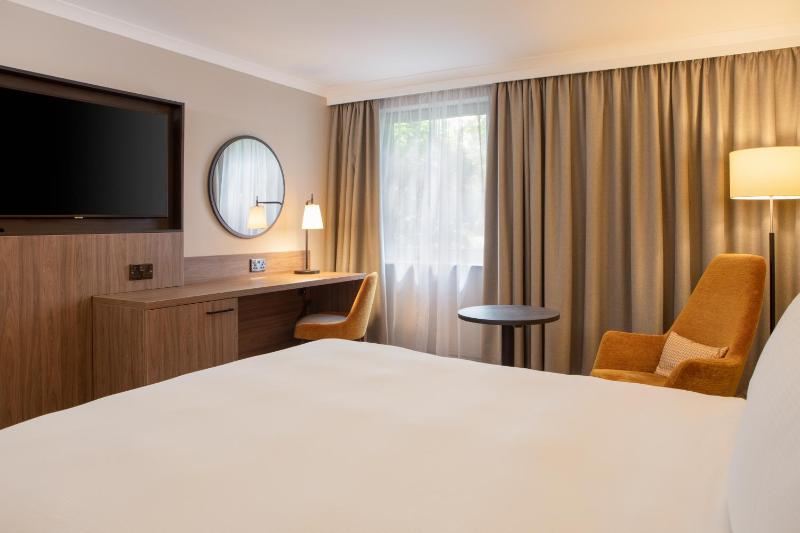 Queen Room image 1