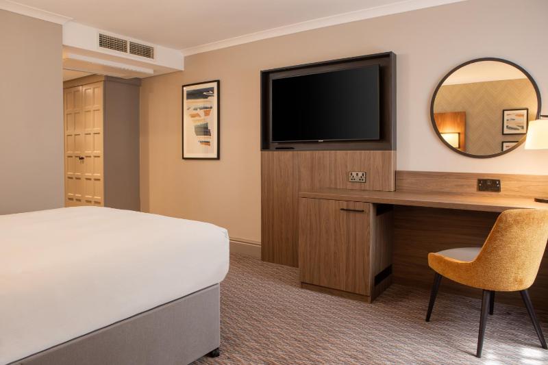 DoubleTree by Hilton Southampton - image 22
