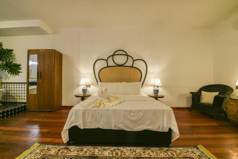 Hidden Mansion with Private Pool - image 46