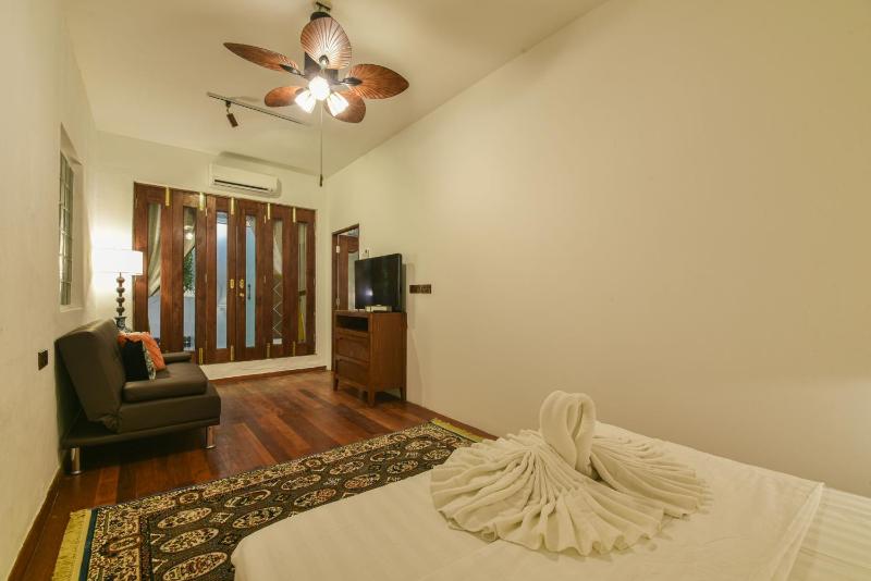 Hidden Mansion with Private Pool - image 40
