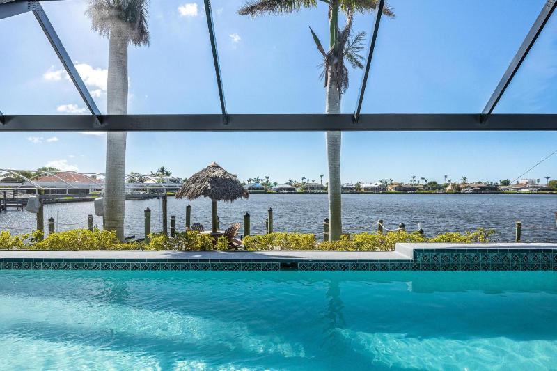 Heated Pool Beautiful Sunsets Fishing Dock- Villa Thunderbird View - Roelens Vacations - image 49