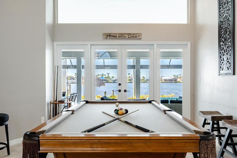 Heated Pool Beautiful Sunsets Fishing Dock- Villa Thunderbird View - Roelens Vacations - image 33