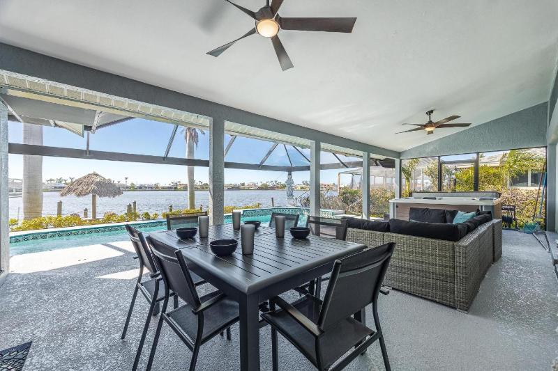 Heated Pool Beautiful Sunsets Fishing Dock- Villa Thunderbird View - Roelens Vacations - image 46