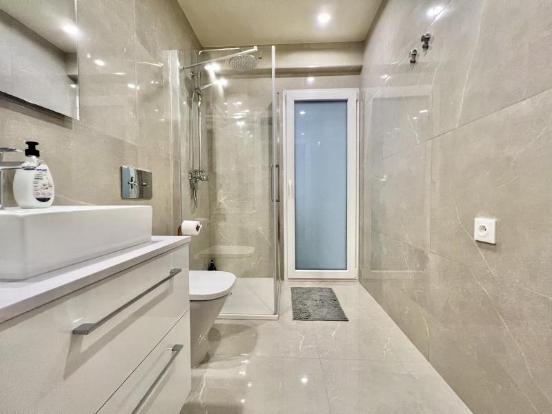 Cozy San Cristobal Apartment in Heart of Alicante - image 40