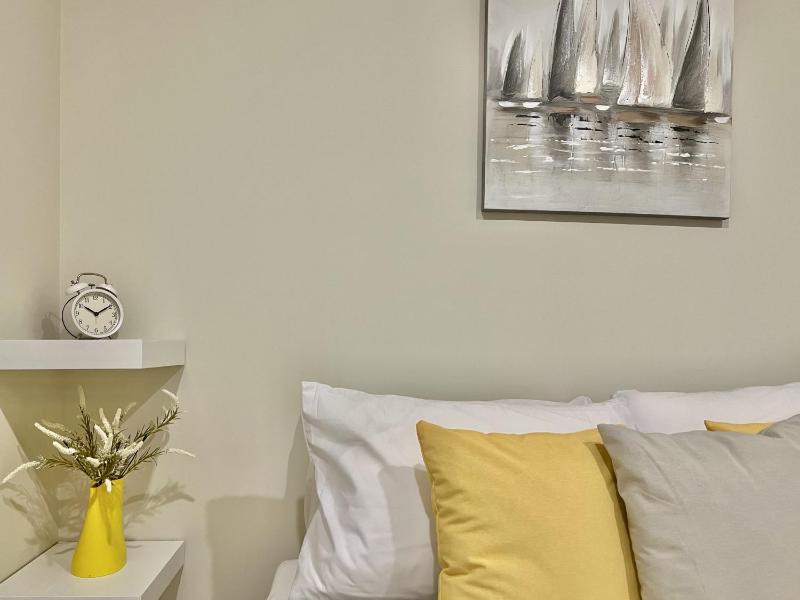 Cozy San Cristobal Apartment in Heart of Alicante - image 12