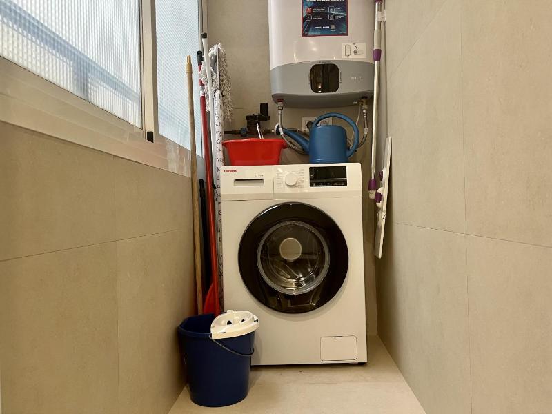 Cozy San Cristobal Apartment in Heart of Alicante - image 29