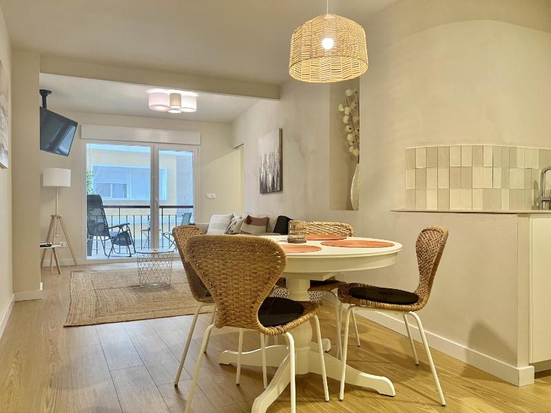 Cozy San Cristobal Apartment in Heart of Alicante - image 17
