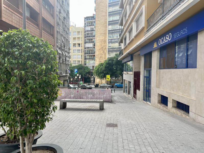 Cozy San Cristobal Apartment in Heart of Alicante - image 35