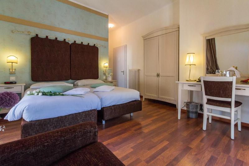 Hotel Riviera - image 29