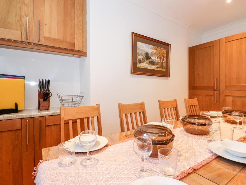 Melbreak House 1 - image 9