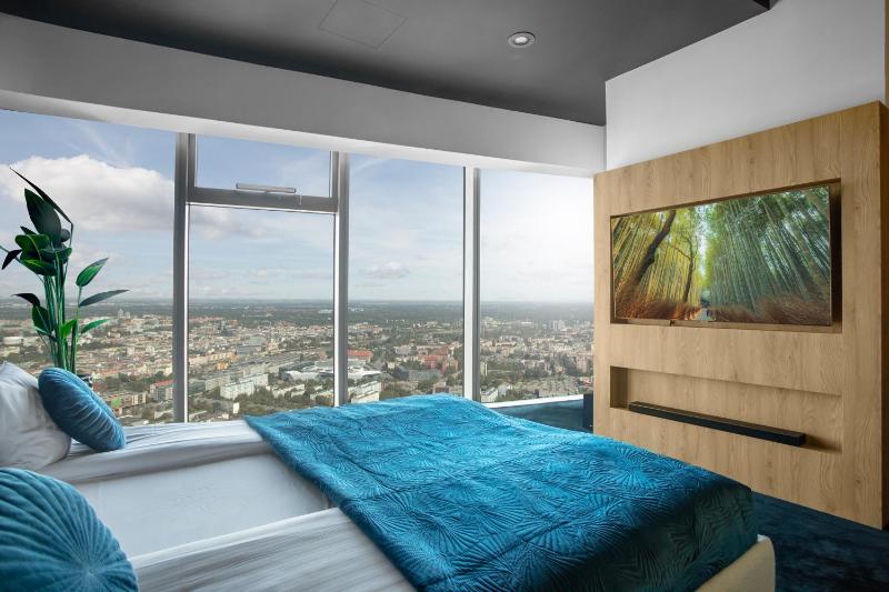 30th+ Floor Apartments in Sky Tower - image 15