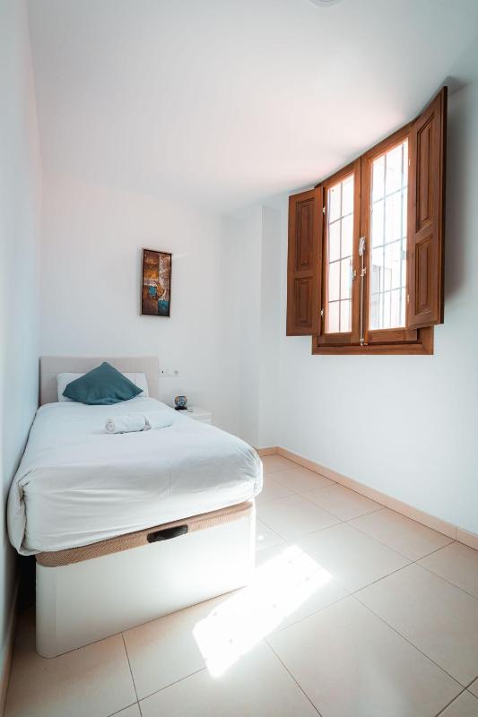 - Apartamento en Calle Elvira Albaicín - QH Elvira - image 4