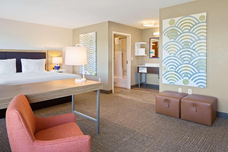 King Studio Suite with Sofa Bed - Non-Smoking image 2