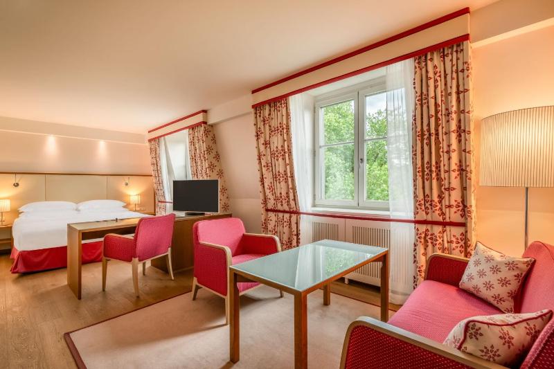Junior Suite with ETAGE7 Access image 1