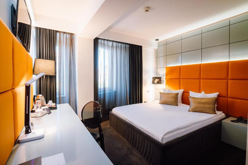Business Double or Twin Room 4* image 1