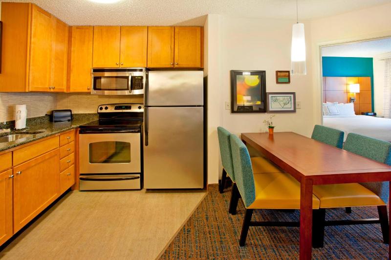 Two-Bedroom Suite image 4