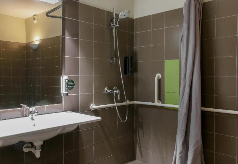 Double Room - Disability Access image 4