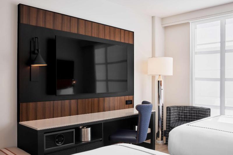 The Godfrey Detroit Curio Collection by Hilton - image 5