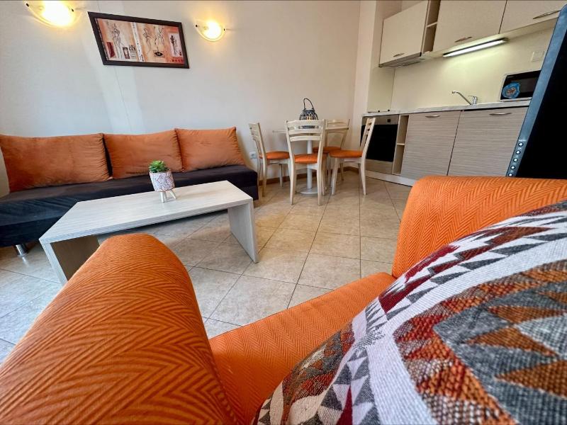 Standard One-Bedroom Apartment image 1