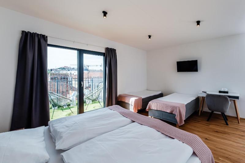 VV hotel & apartments - image 5