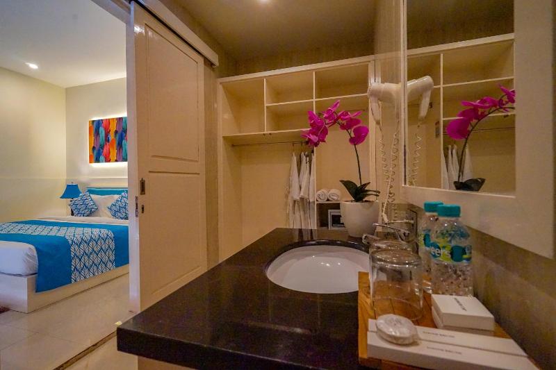 Awila Villas Kuta 3-Bedroom Private Pool Villas Near Kuta Beach - image 25