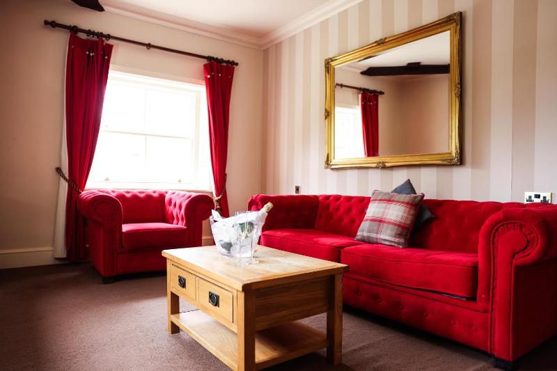 Superior Family Room image 4