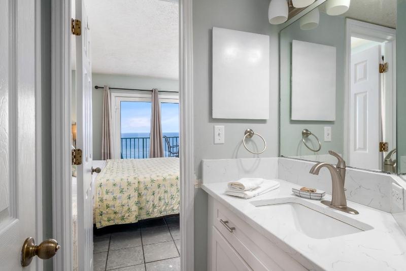 Surfside Shores 2901 - image 13