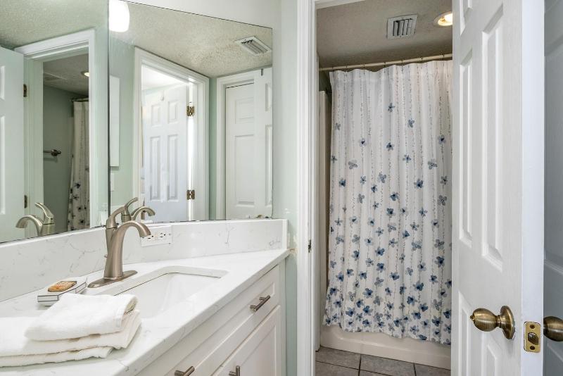 Surfside Shores 2901 - image 24