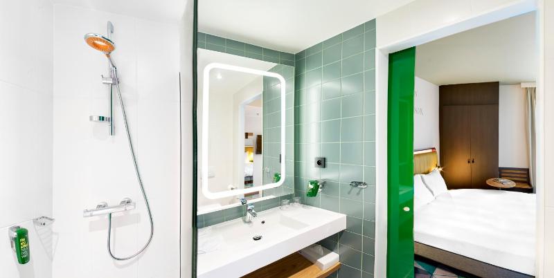 Standard Room with View image 3