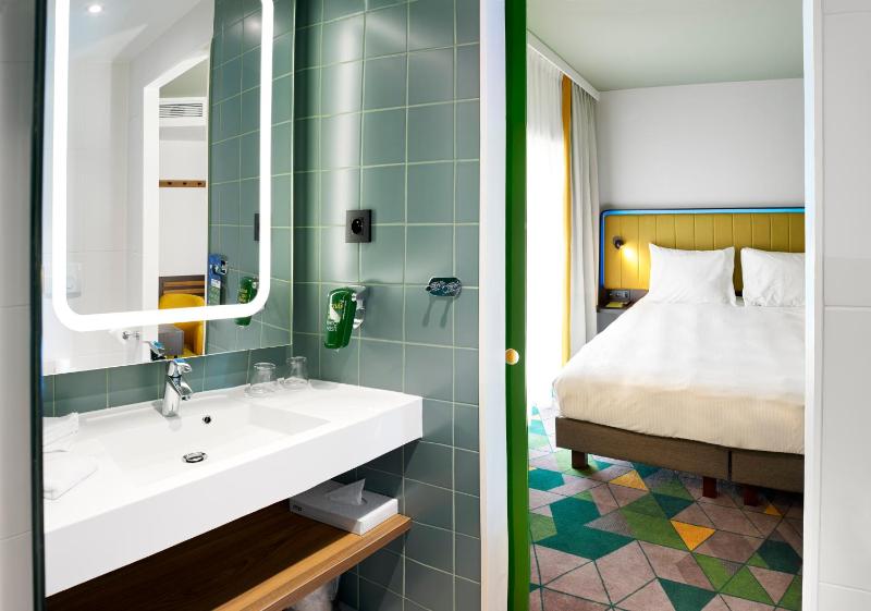 Standard Room with View image 2